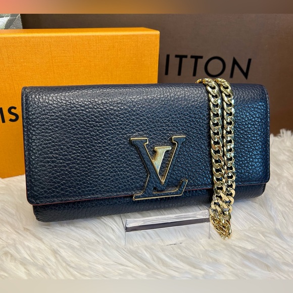Louis Vuitton Handbags - Louis Vuitton•Taurillon Leather Capucines Crossbody Wallet WOC